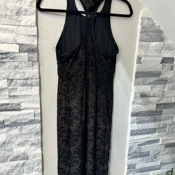 Pins & Needles Black Sleeveless Halter Midi Dress - Picture 2 of 12